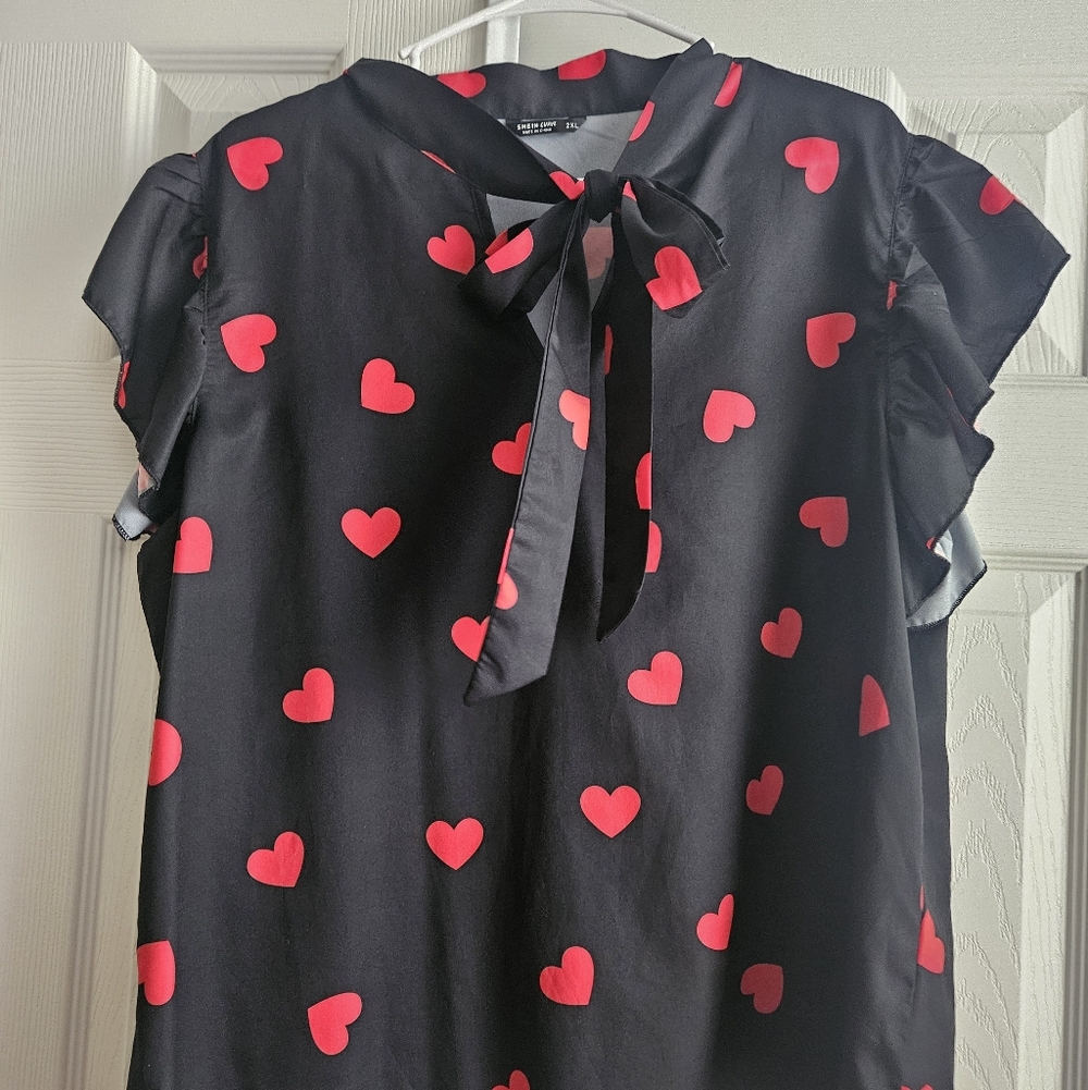 Black Heart Print Tie-Neck Blouse